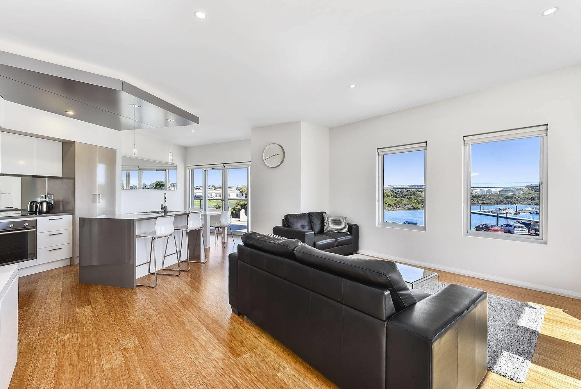 Robe Marina Accommodation Bagian luar foto